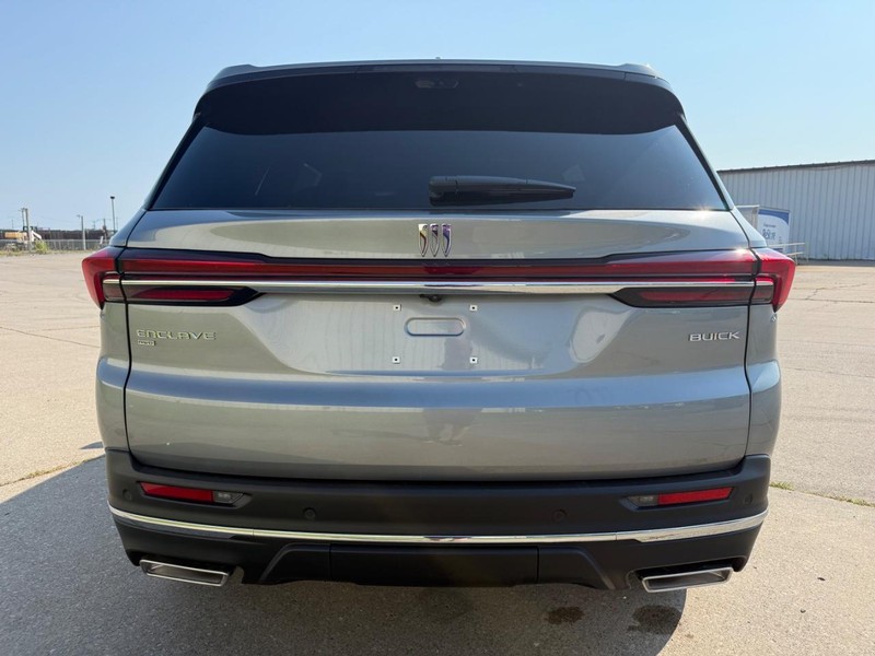 Buick Enclave Vehicle Full-screen Gallery Image 6