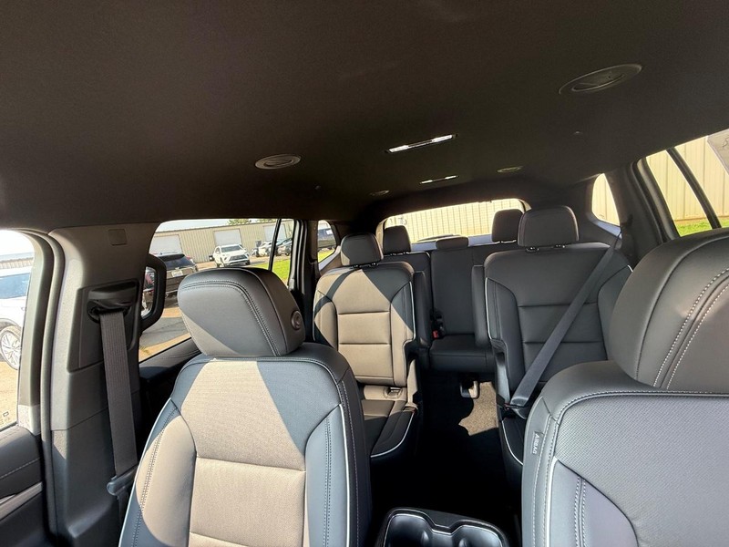 Buick Enclave Vehicle Full-screen Gallery Image 27
