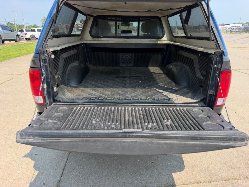 Ram 1500 Vehicle Full-screen Gallery Image 5