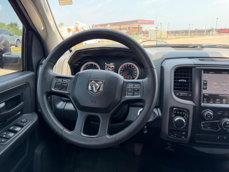 Ram 1500 Vehicle Full-screen Gallery Image 9