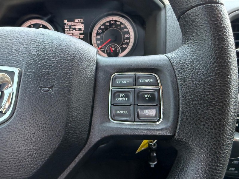 Ram 1500 Vehicle Full-screen Gallery Image 11