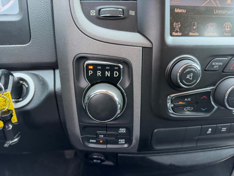 Ram 1500 Vehicle Full-screen Gallery Image 14