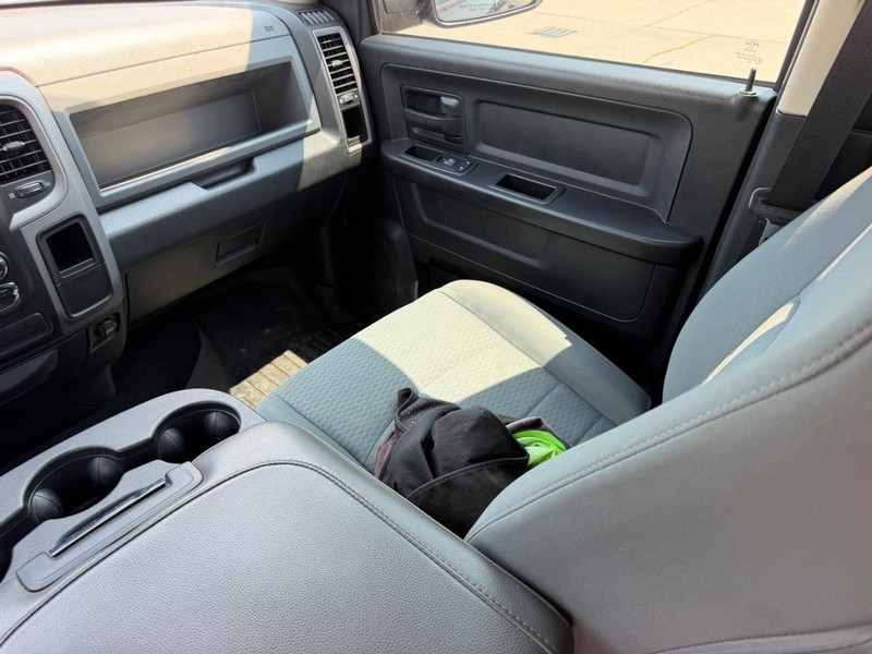 Ram 1500 Vehicle Full-screen Gallery Image 15