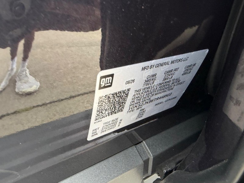GMC Yukon XL Vehicle Full-screen Gallery Image 26