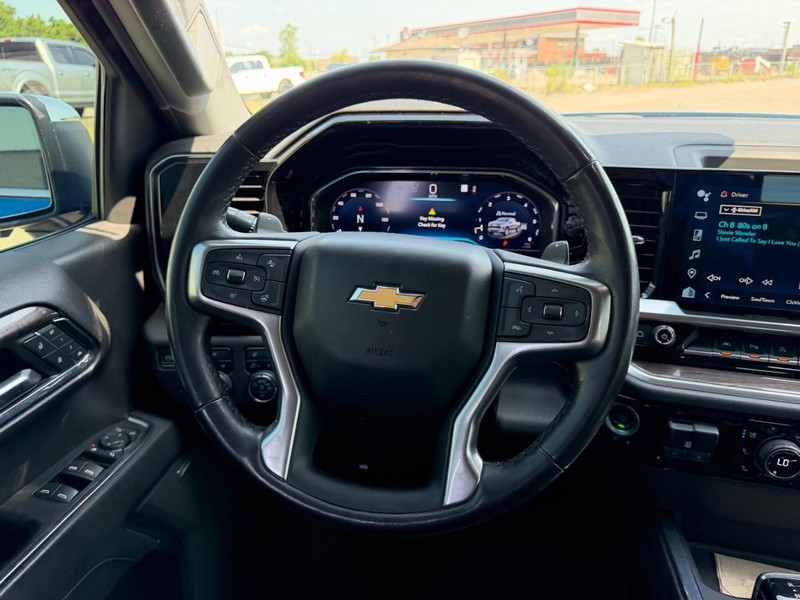 Chevrolet Silverado 1500 Vehicle Full-screen Gallery Image 09