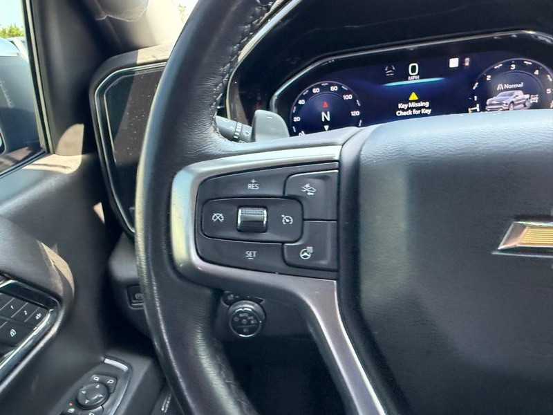 Chevrolet Silverado 1500 Vehicle Full-screen Gallery Image 10