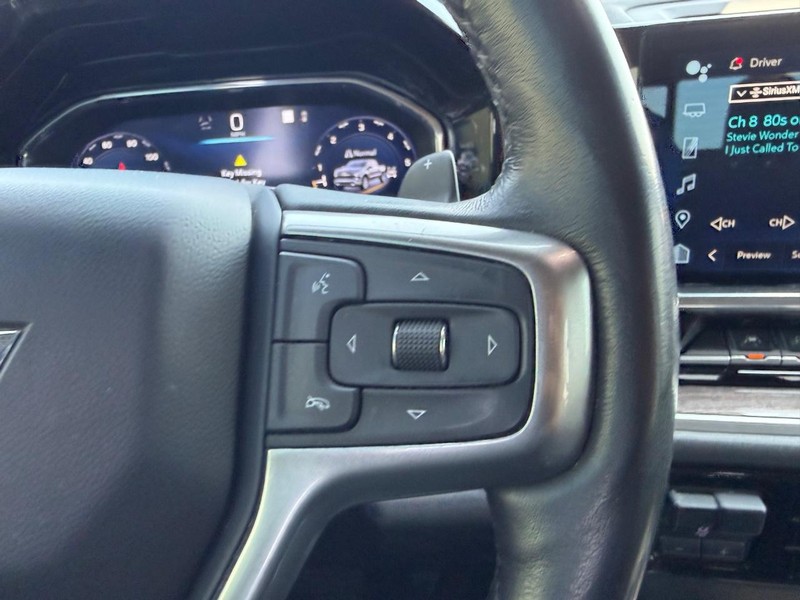 Chevrolet Silverado 1500 Vehicle Full-screen Gallery Image 11