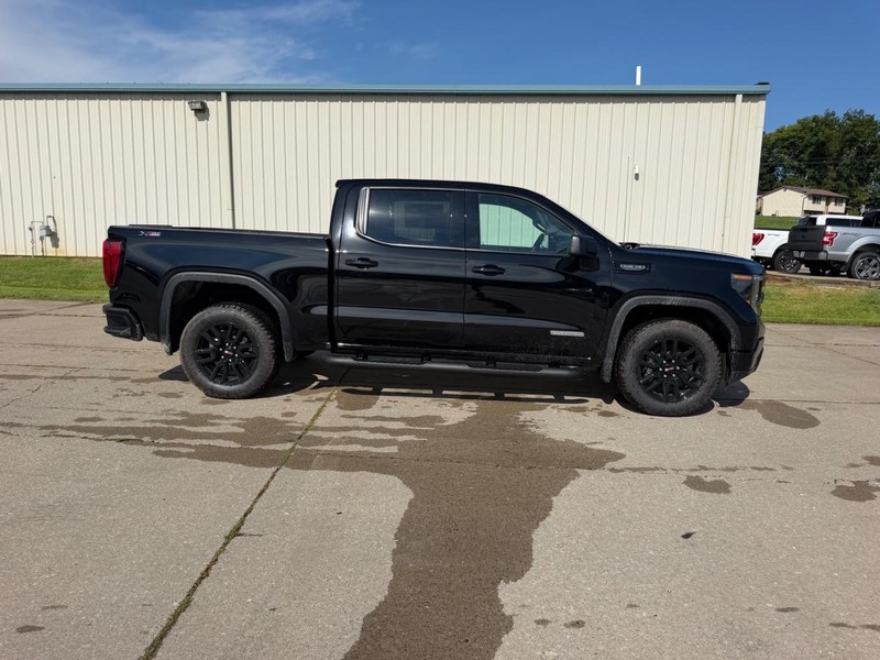 GMC Sierra 1500 Vehicle Full-screen Gallery Image 2