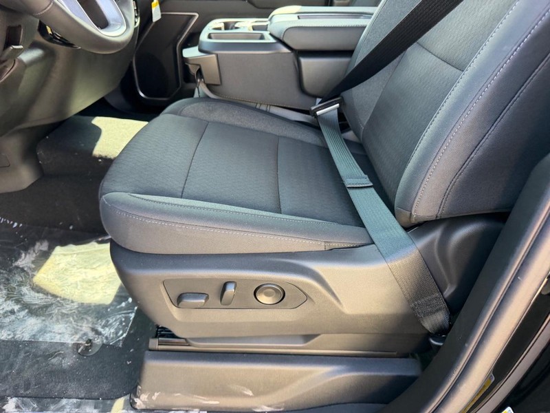 GMC Sierra 1500 Vehicle Full-screen Gallery Image 16