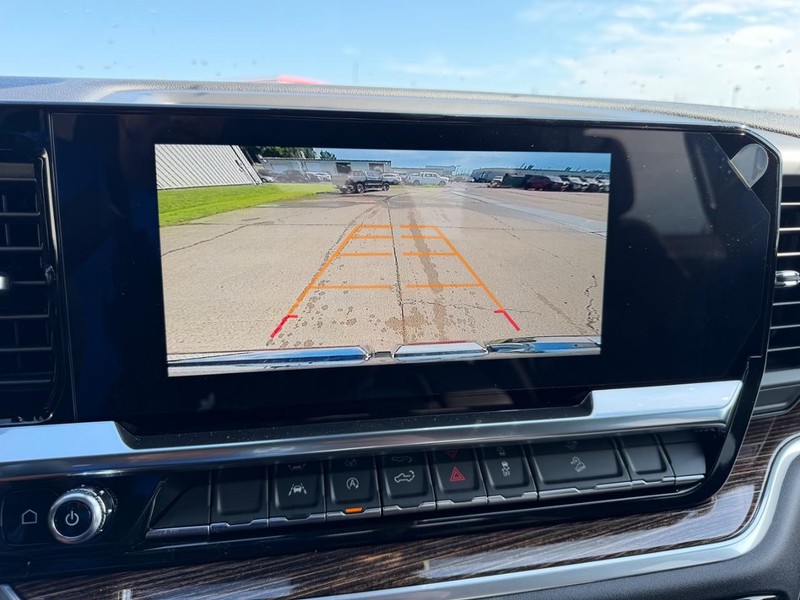 GMC Sierra 1500 Vehicle Full-screen Gallery Image 17