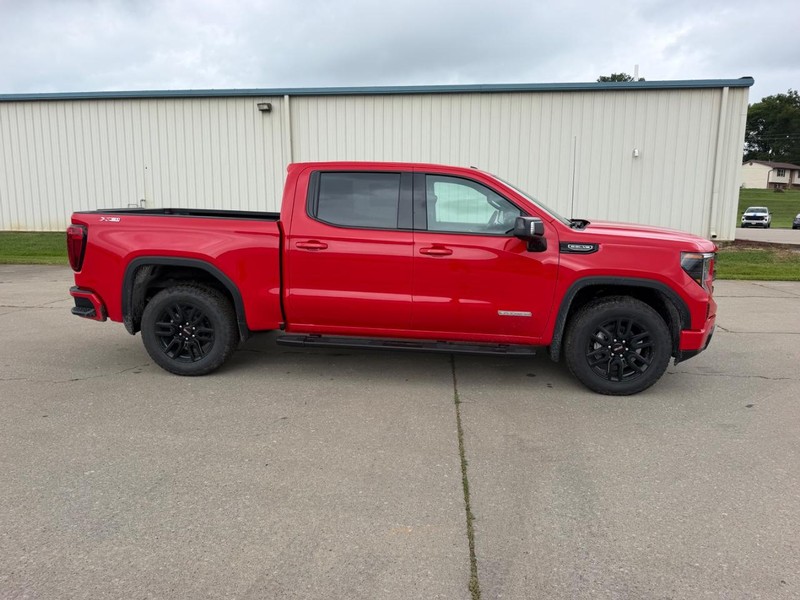 GMC Sierra 1500 Vehicle Full-screen Gallery Image 2