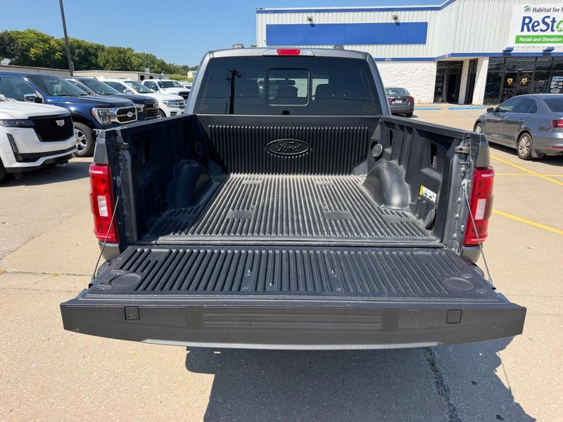 Ford F-150 Vehicle Full-screen Gallery Image 5
