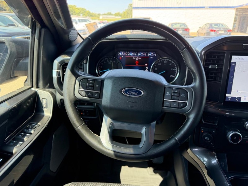 Ford F-150 Vehicle Full-screen Gallery Image 9