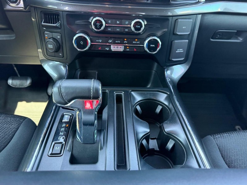 Ford F-150 Vehicle Full-screen Gallery Image 14