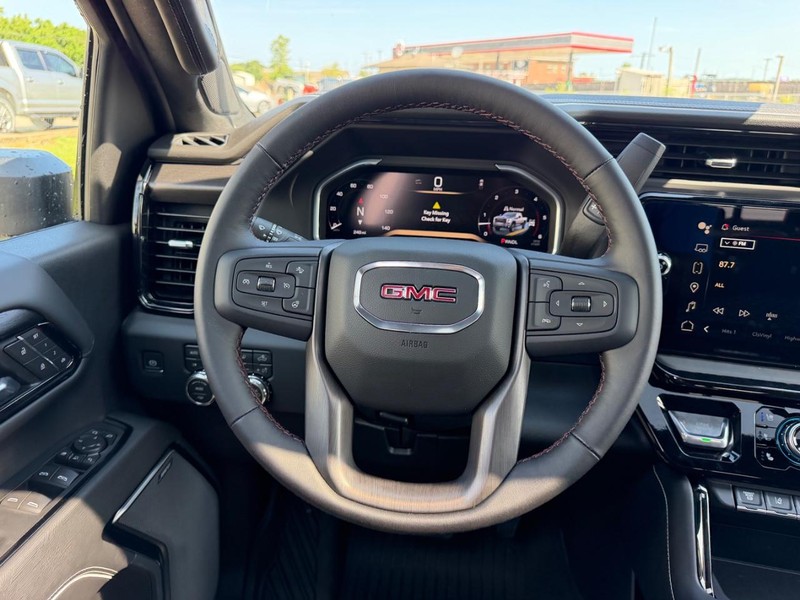 GMC Sierra 2500HD Vehicle Full-screen Gallery Image 10