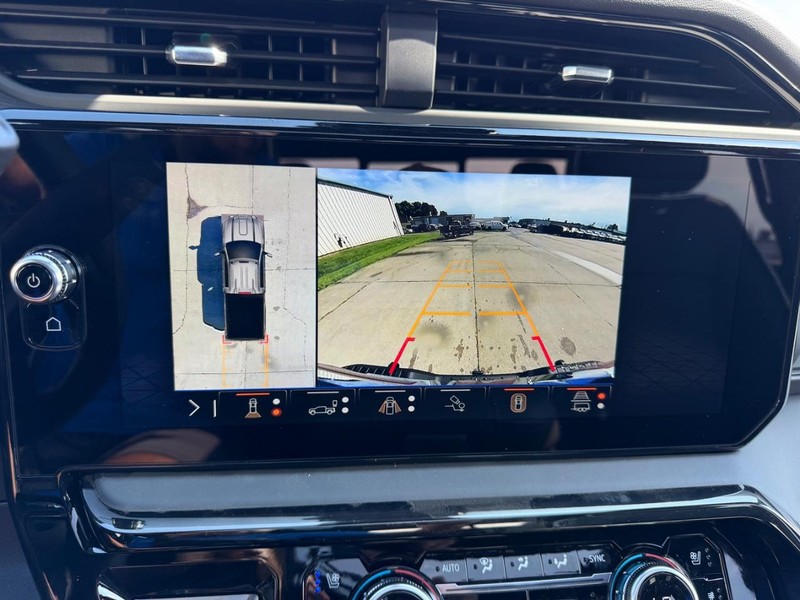 GMC Sierra 2500HD Vehicle Full-screen Gallery Image 20