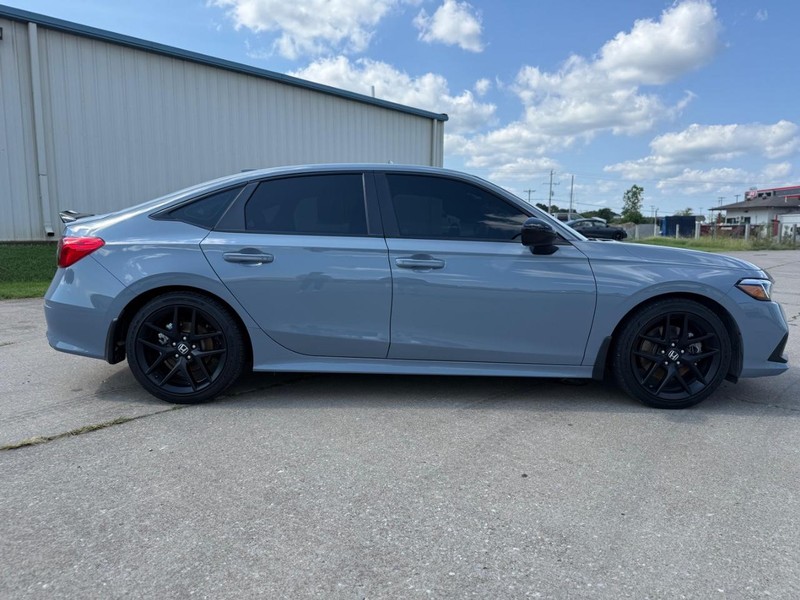 Honda Civic Si Vehicle Full-screen Gallery Image 7