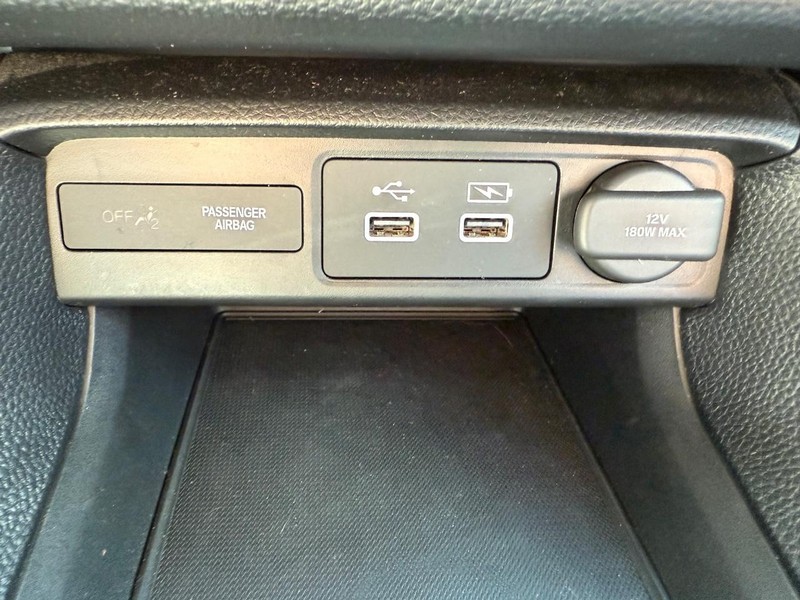 Honda Civic Si Vehicle Full-screen Gallery Image 22