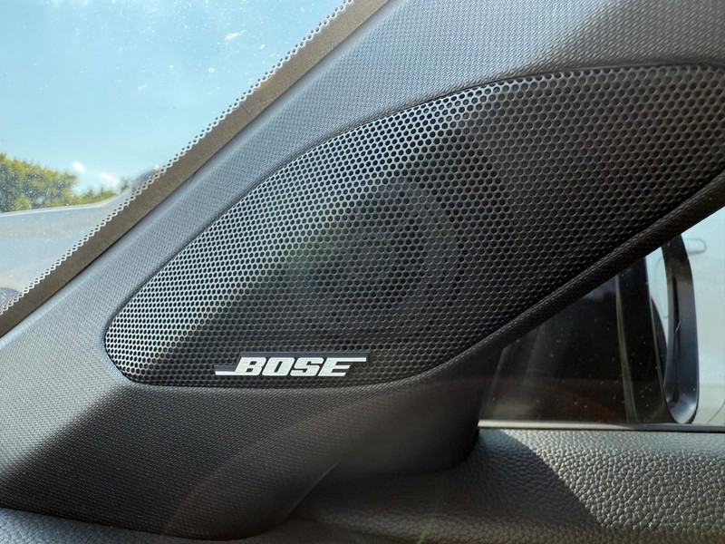 Honda Civic Si Vehicle Full-screen Gallery Image 23
