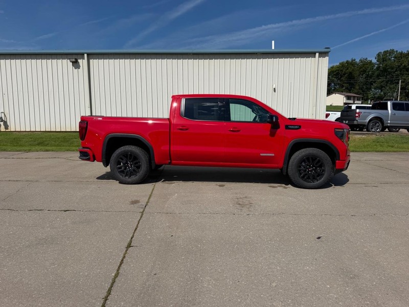 GMC Sierra 1500 Vehicle Full-screen Gallery Image 2