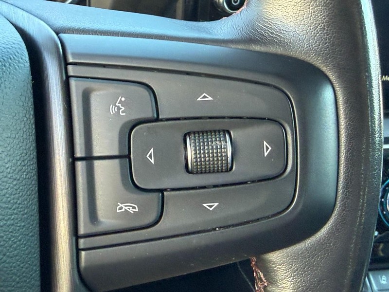 GMC Sierra 2500HD Vehicle Full-screen Gallery Image 22