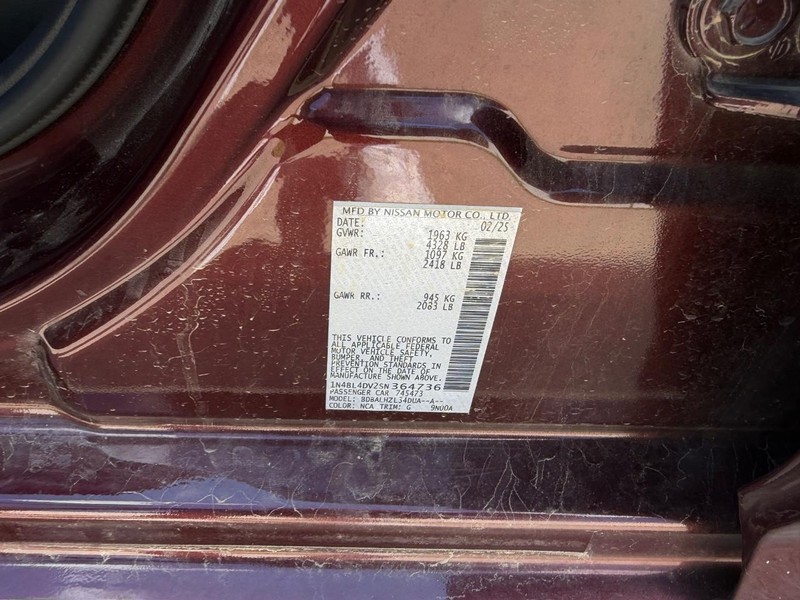 Nissan Altima Vehicle Full-screen Gallery Image 20