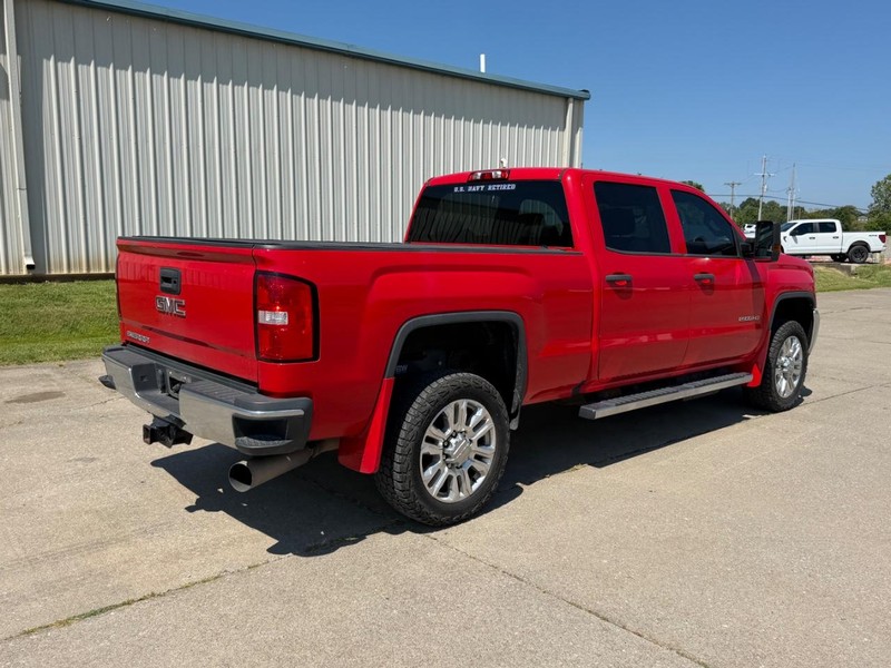 GMC Sierra 2500HD Vehicle Full-screen Gallery Image 3