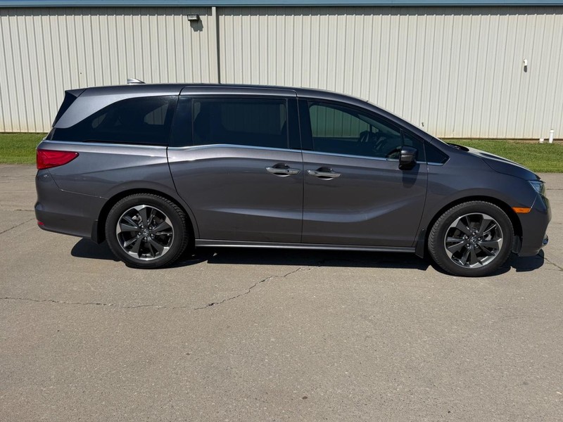 Honda Odyssey Vehicle Full-screen Gallery Image 2