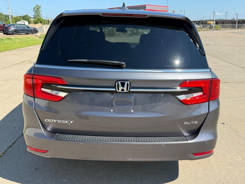 Honda Odyssey Vehicle Full-screen Gallery Image 4