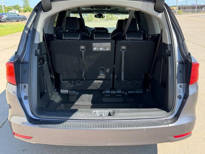 Honda Odyssey Vehicle Full-screen Gallery Image 5