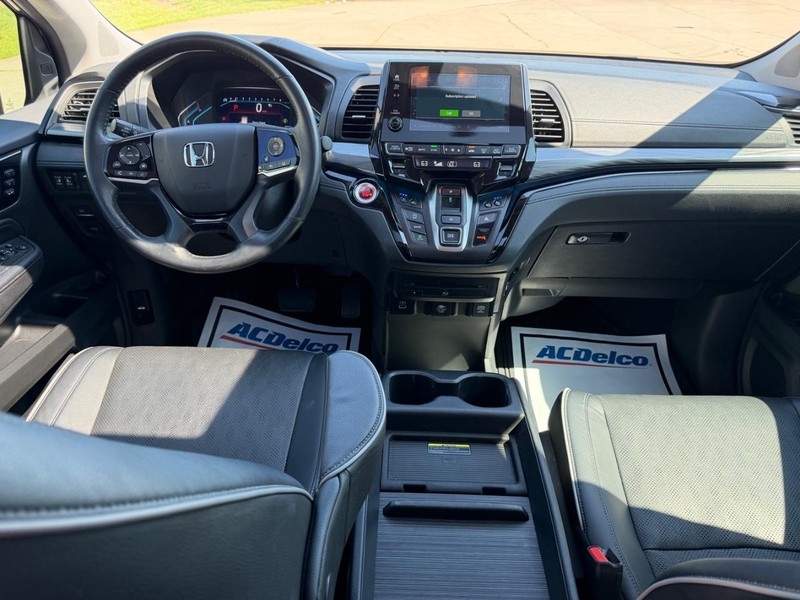 Honda Odyssey Vehicle Full-screen Gallery Image 13