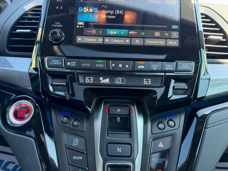 Honda Odyssey Vehicle Full-screen Gallery Image 18