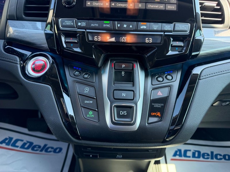 Honda Odyssey Vehicle Full-screen Gallery Image 19