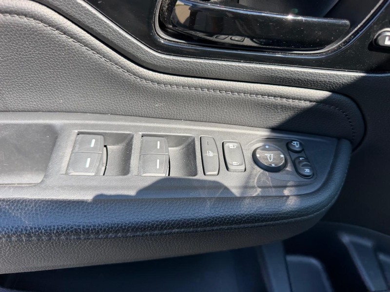 Honda Odyssey Vehicle Full-screen Gallery Image 21