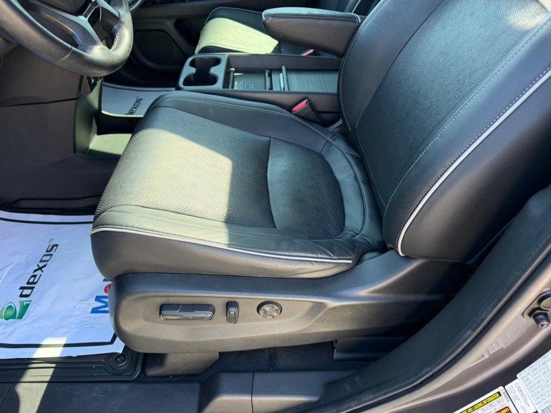 Honda Odyssey Vehicle Full-screen Gallery Image 23