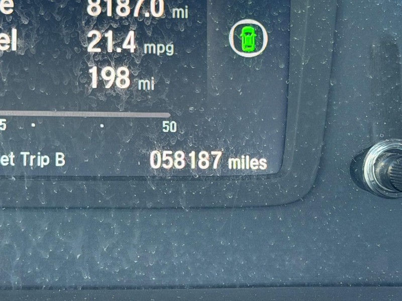 Honda Odyssey Vehicle Full-screen Gallery Image 24