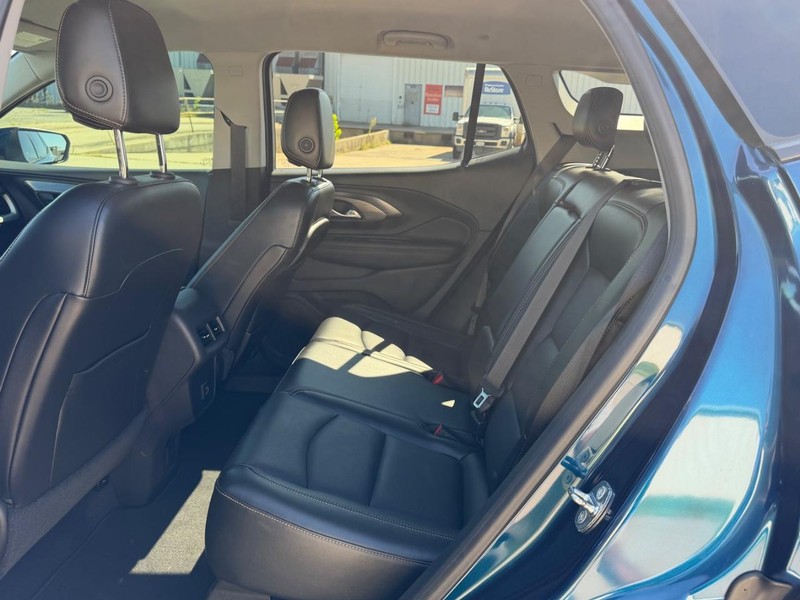 GMC Terrain Vehicle Full-screen Gallery Image 7
