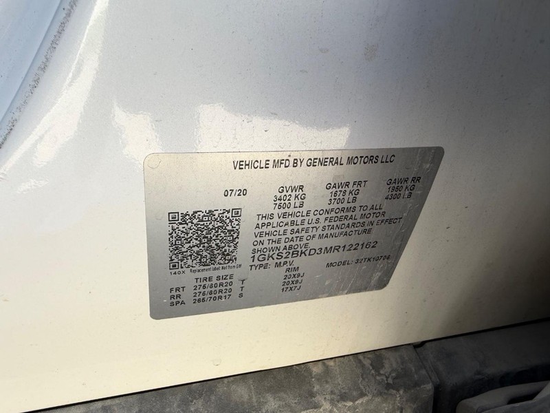 GMC Yukon Vehicle Full-screen Gallery Image 26
