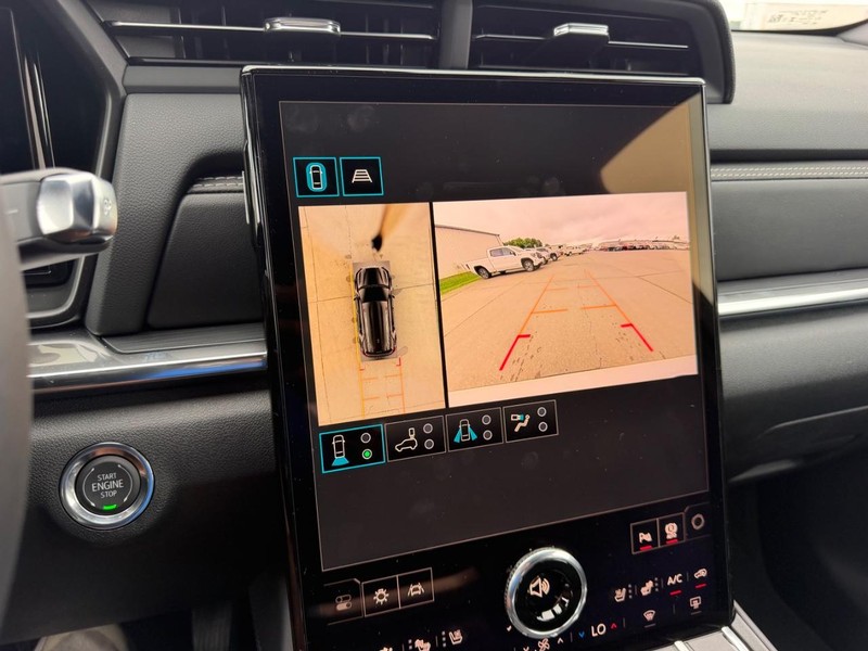 GMC Terrain Vehicle Full-screen Gallery Image 21