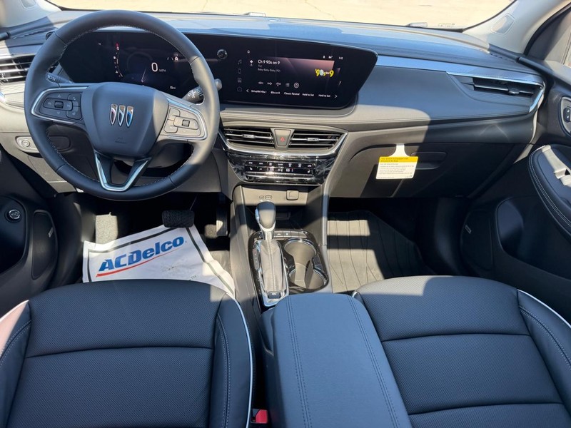 Buick Encore GX Vehicle Full-screen Gallery Image 10