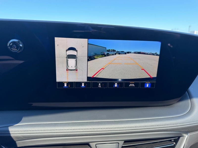 Buick Encore GX Vehicle Full-screen Gallery Image 22