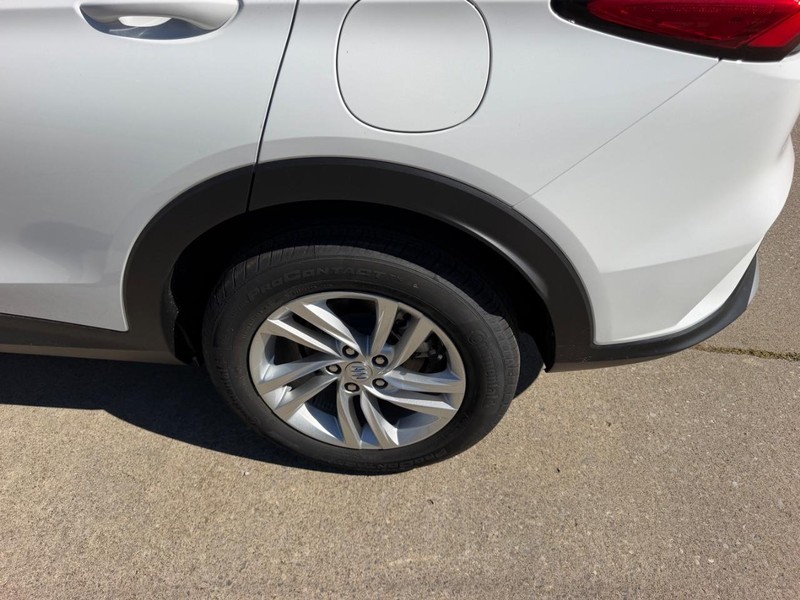 Buick Envista Vehicle Full-screen Gallery Image 6