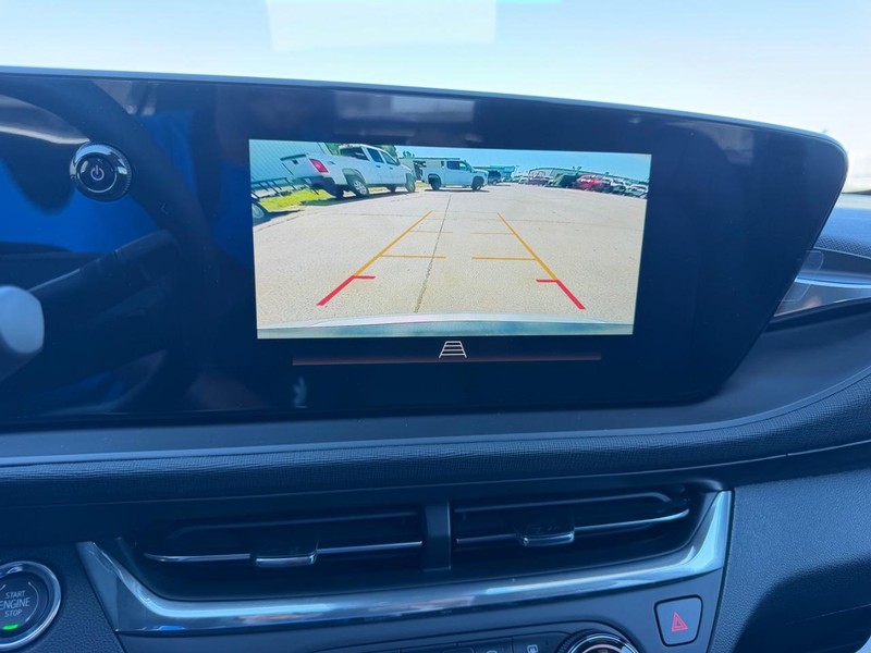 Buick Envista Vehicle Full-screen Gallery Image 19
