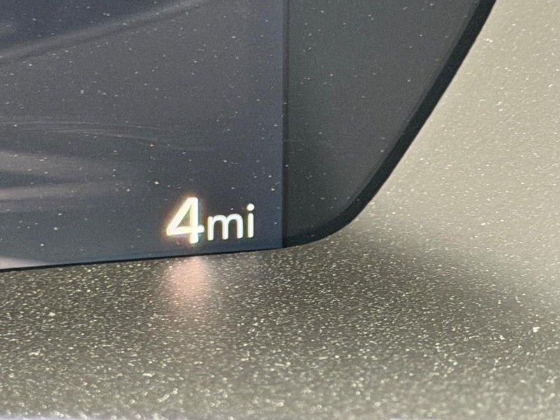 GMC Canyon Vehicle Full-screen Gallery Image 20