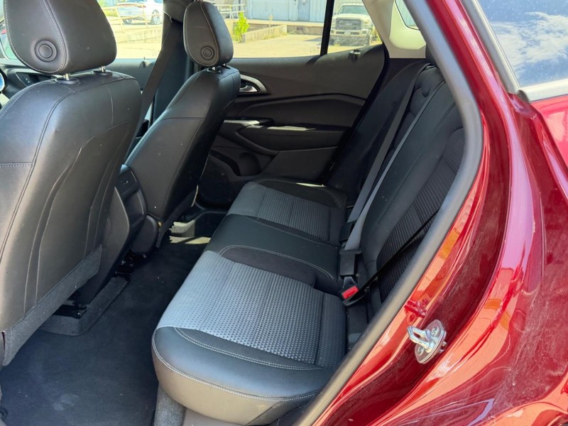 Chevrolet Trax Vehicle Full-screen Gallery Image 7