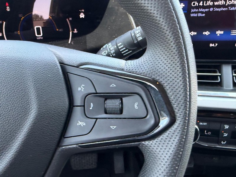 Chevrolet Trax Vehicle Full-screen Gallery Image 11
