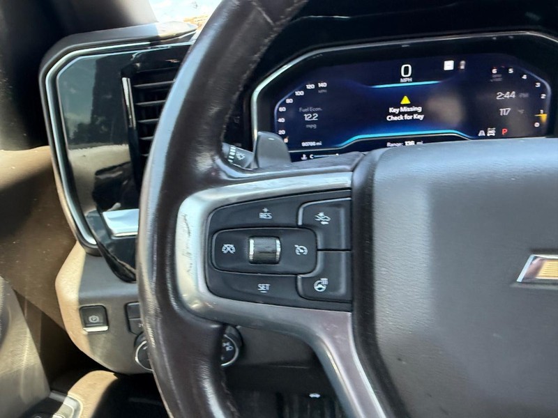 Chevrolet Silverado 1500 Vehicle Full-screen Gallery Image 8
