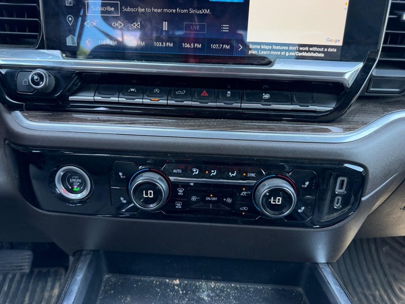 Chevrolet Silverado 1500 Vehicle Full-screen Gallery Image 11