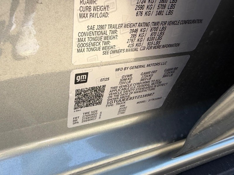GMC Sierra 1500 Vehicle Full-screen Gallery Image 22
