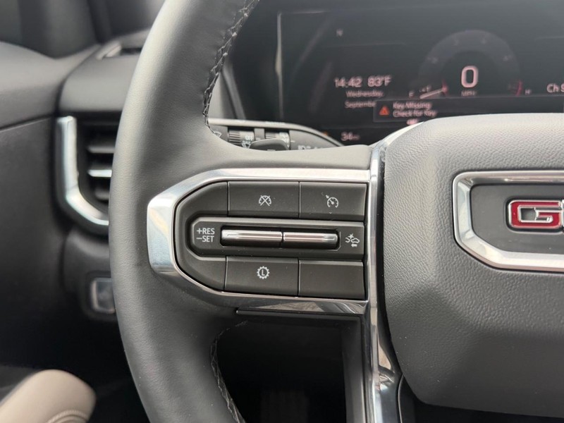GMC Terrain Vehicle Full-screen Gallery Image 10